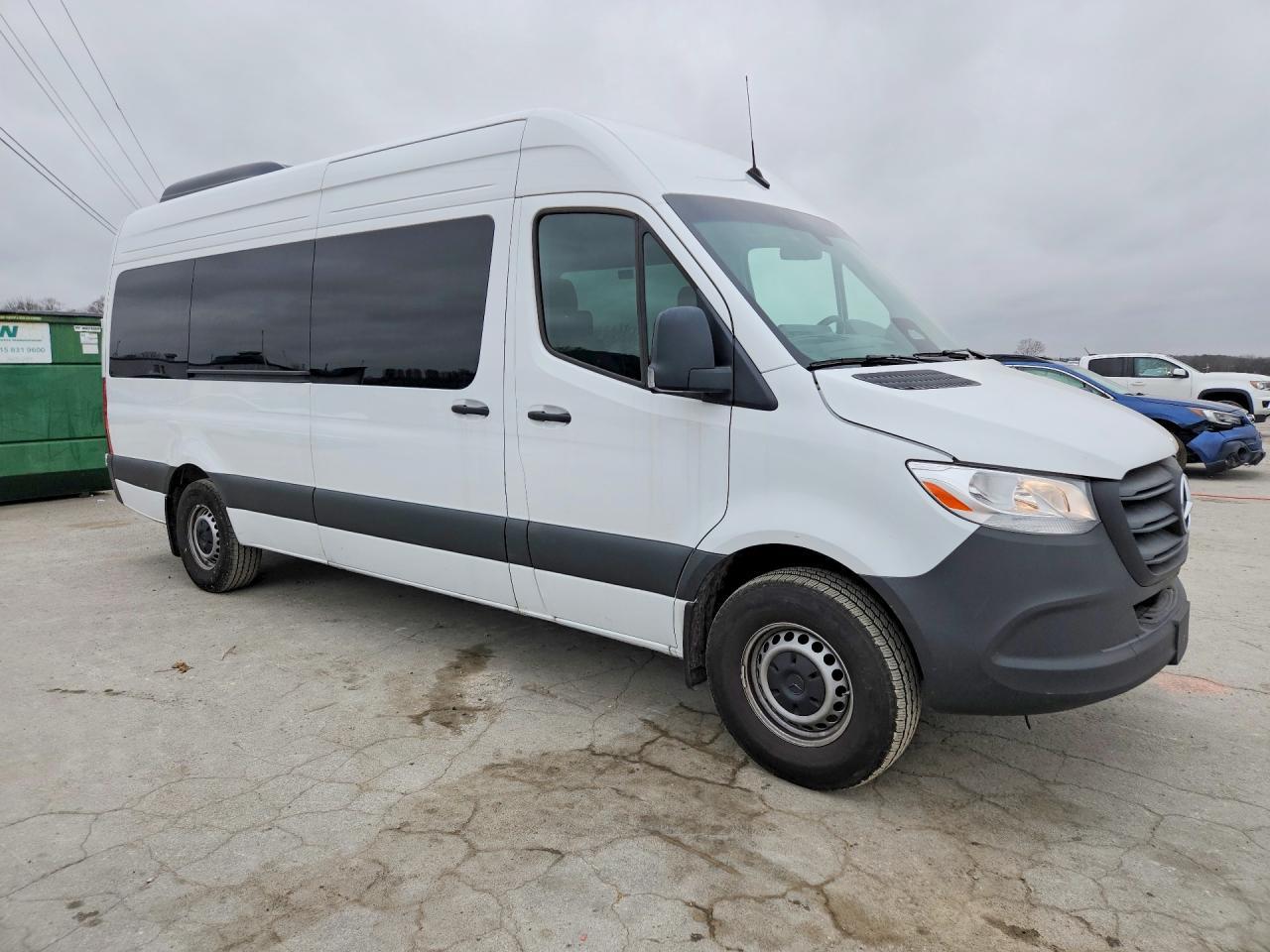 2025 Mercedes-Benz Sprinter 2500 - Image 4