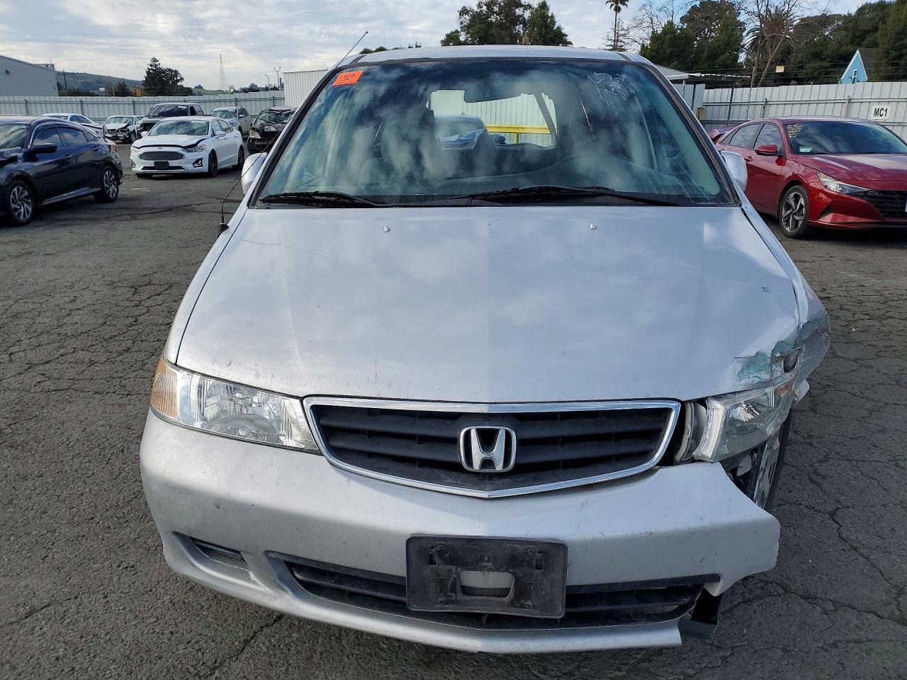 2003 Honda Odyssey - Image 5