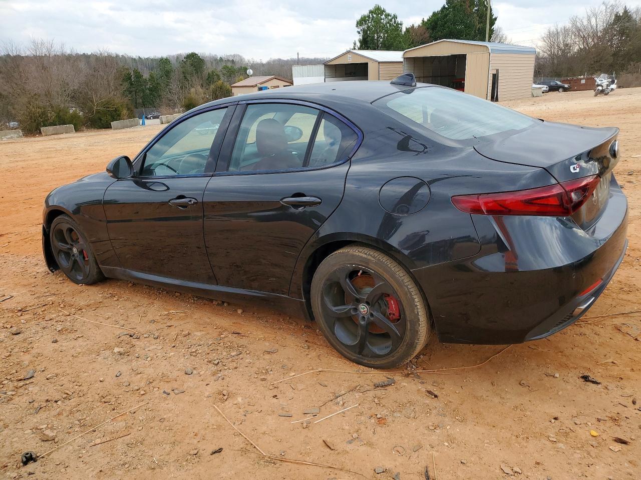 2017 Alfa Romeo Giulia Q4 - Фото 2