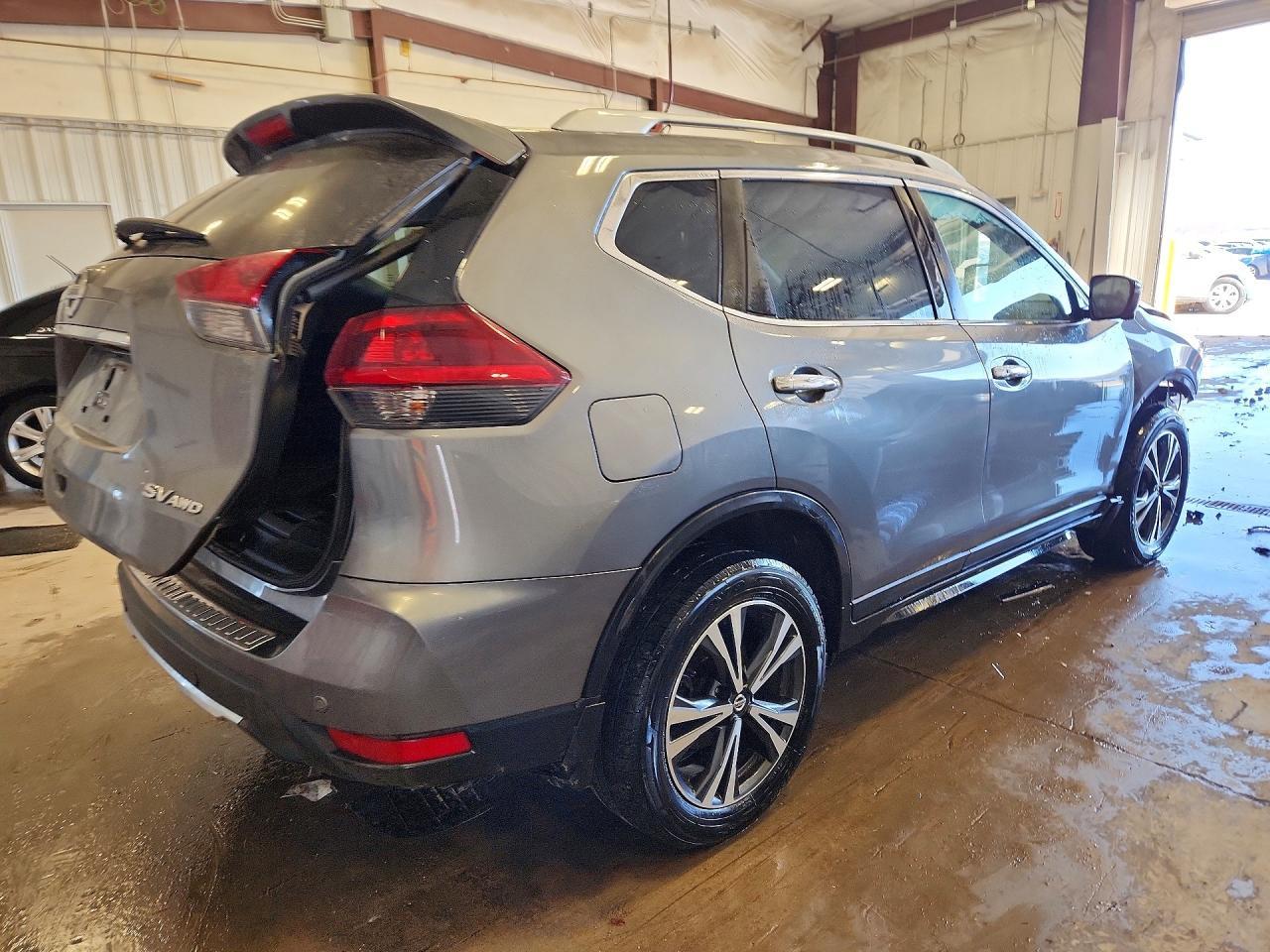 2020 Nissan Rogue Sv - Image 3