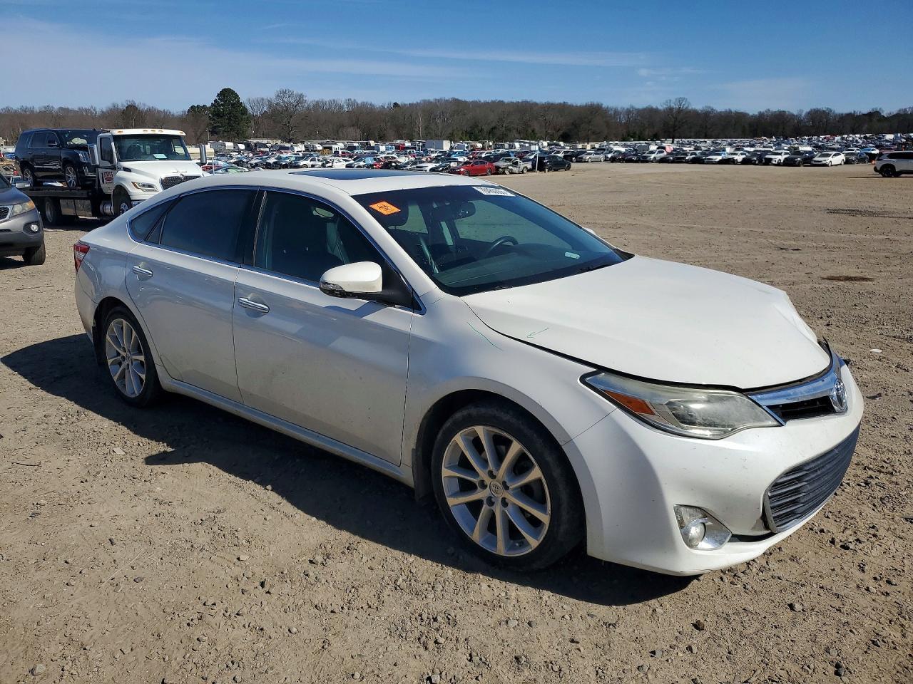 2014 Toyota Avalon Base - Image 4