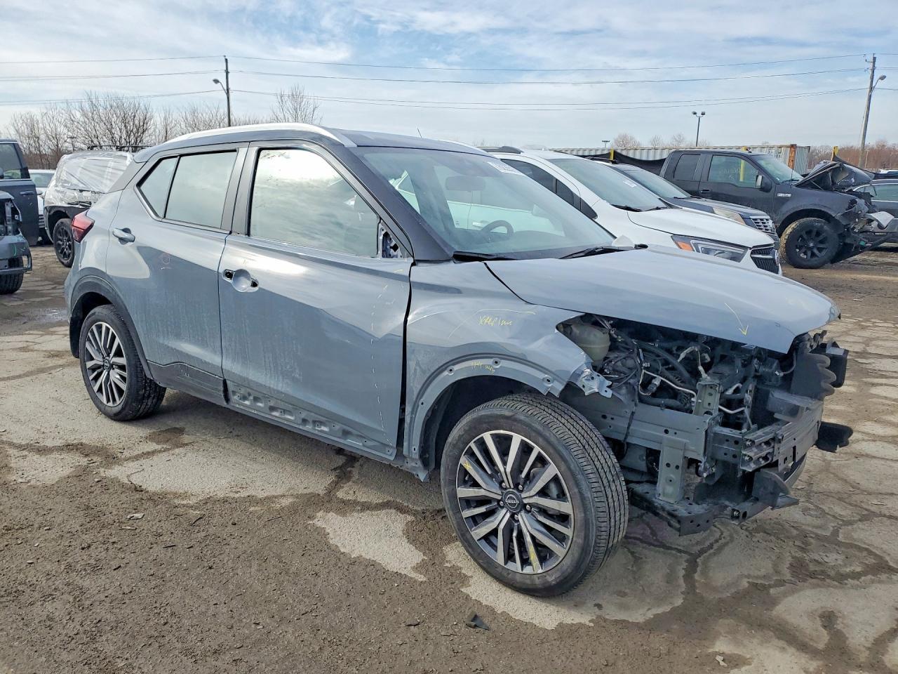 2023 Nissan Kicks Sv - Image 4