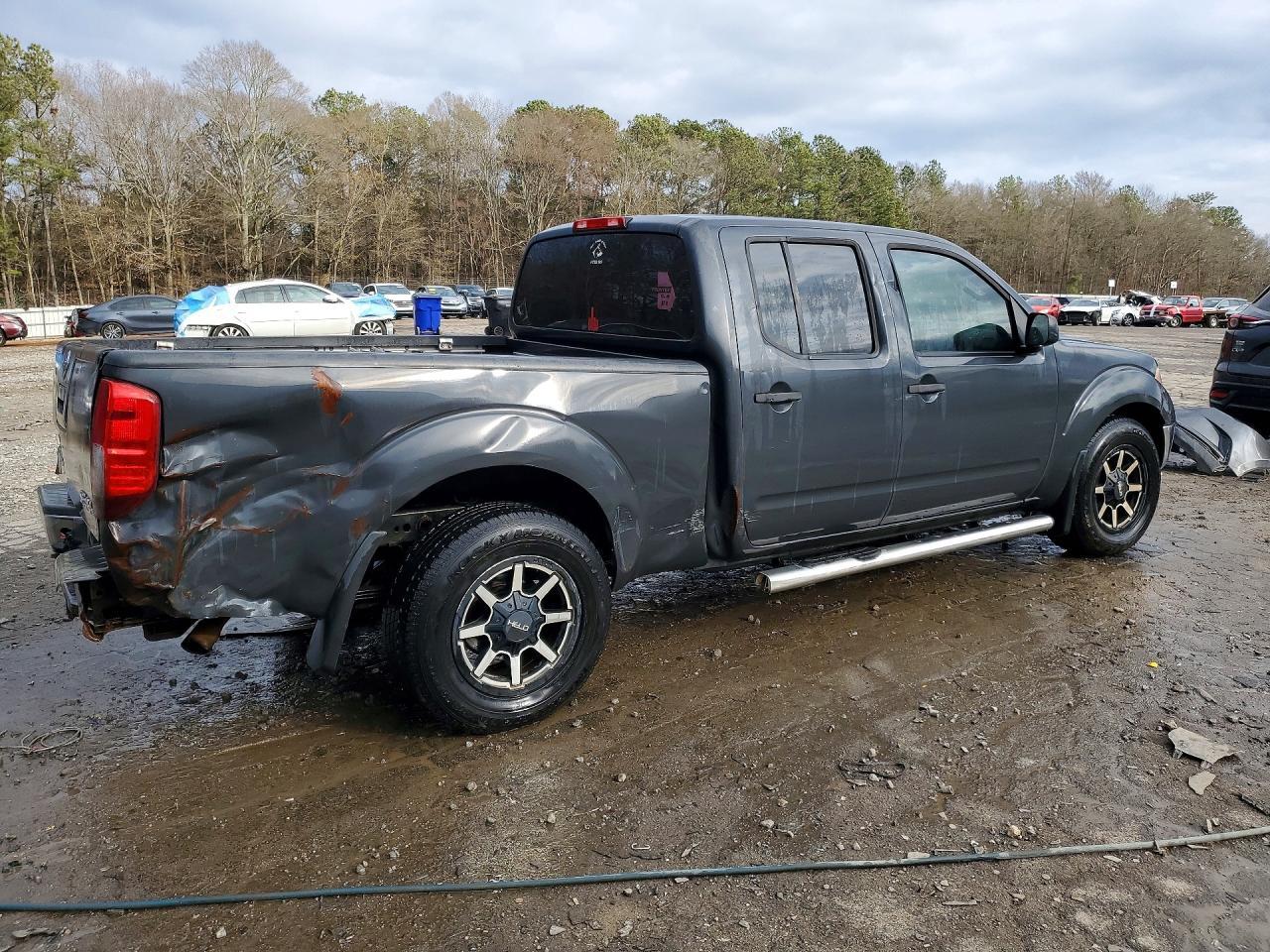 2010 Nissan Frontier Crew Cab Se - Фото 3