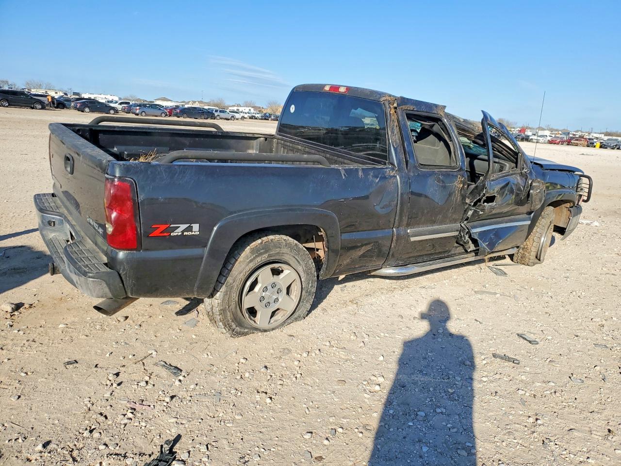 2004 Chevrolet Silverado K1500 - Image 3