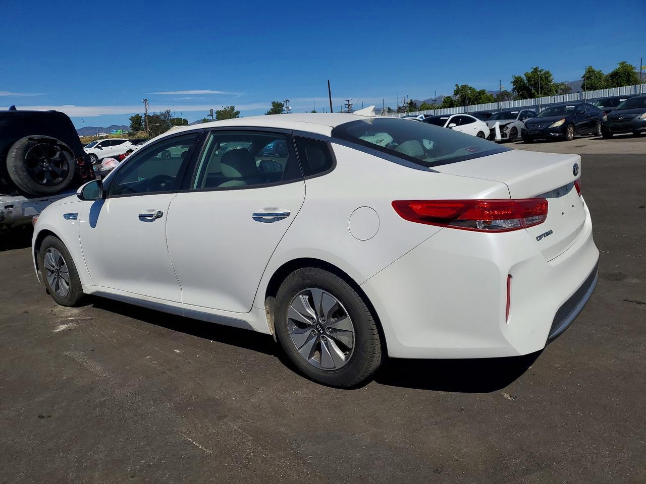2017 Kia Optima Hybrid Premium - Фото 2