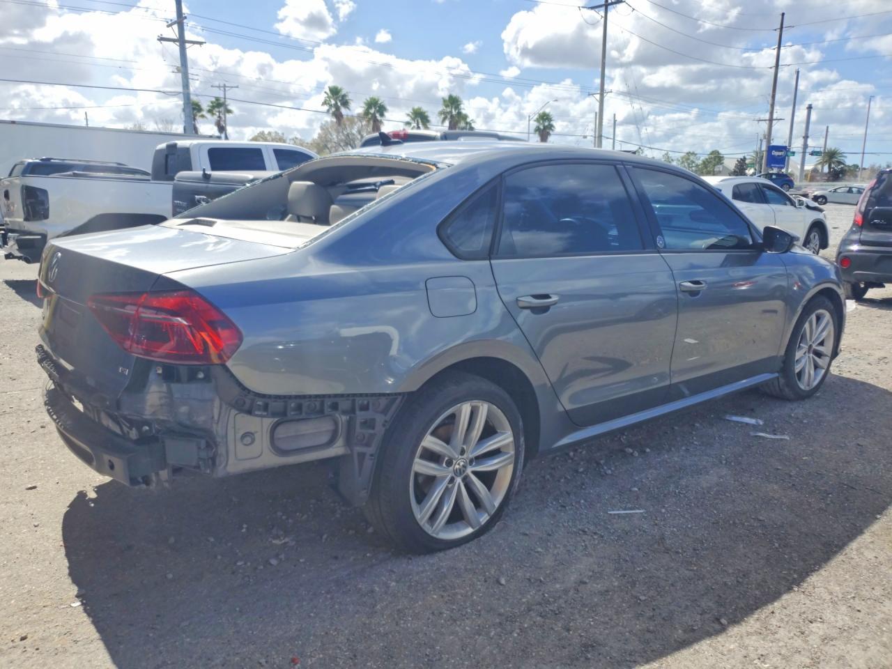 2019 Volkswagen Passat Wolfsburg - Image 3