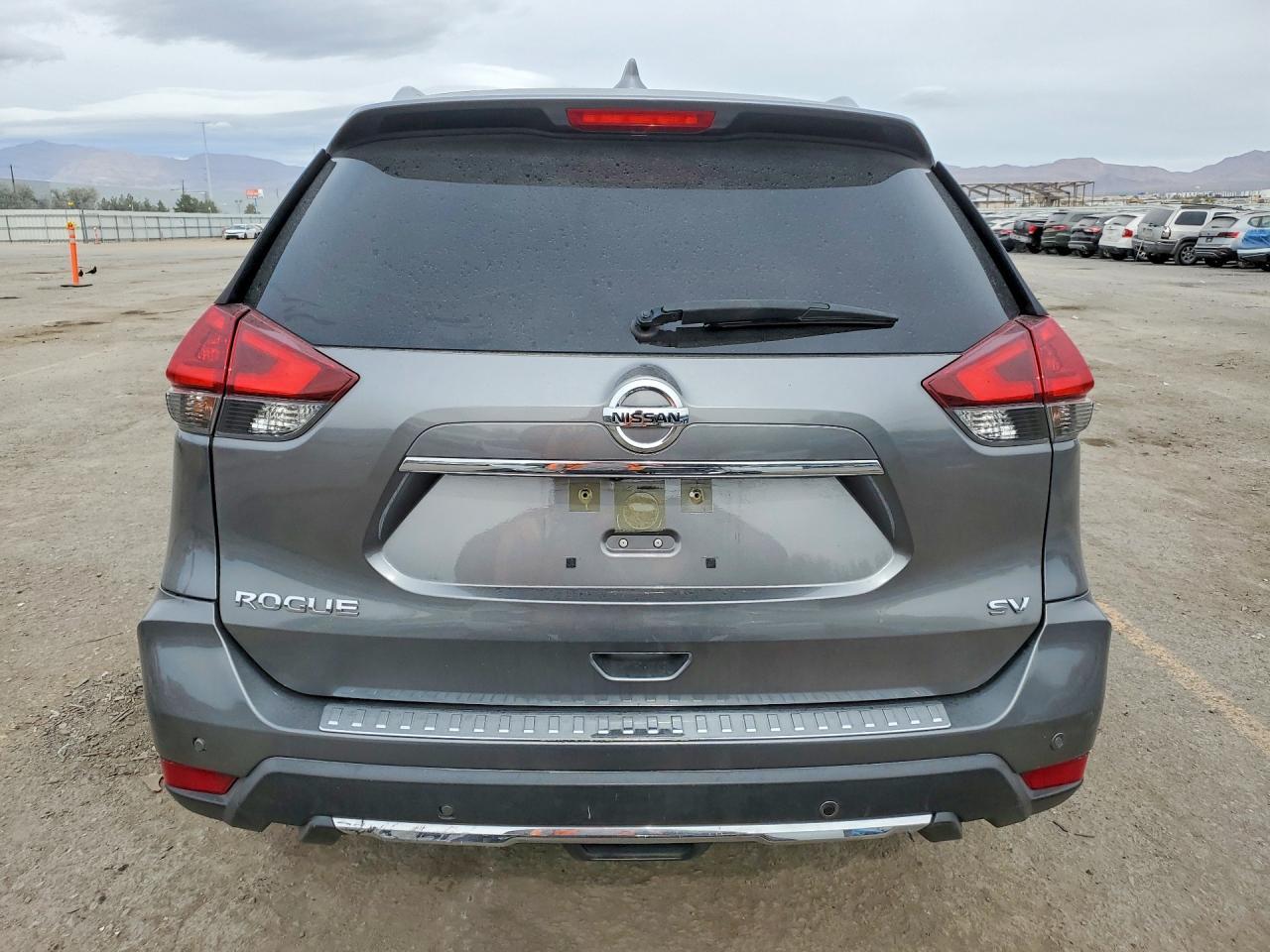 2019 Nissan Rogue S - Фото 6