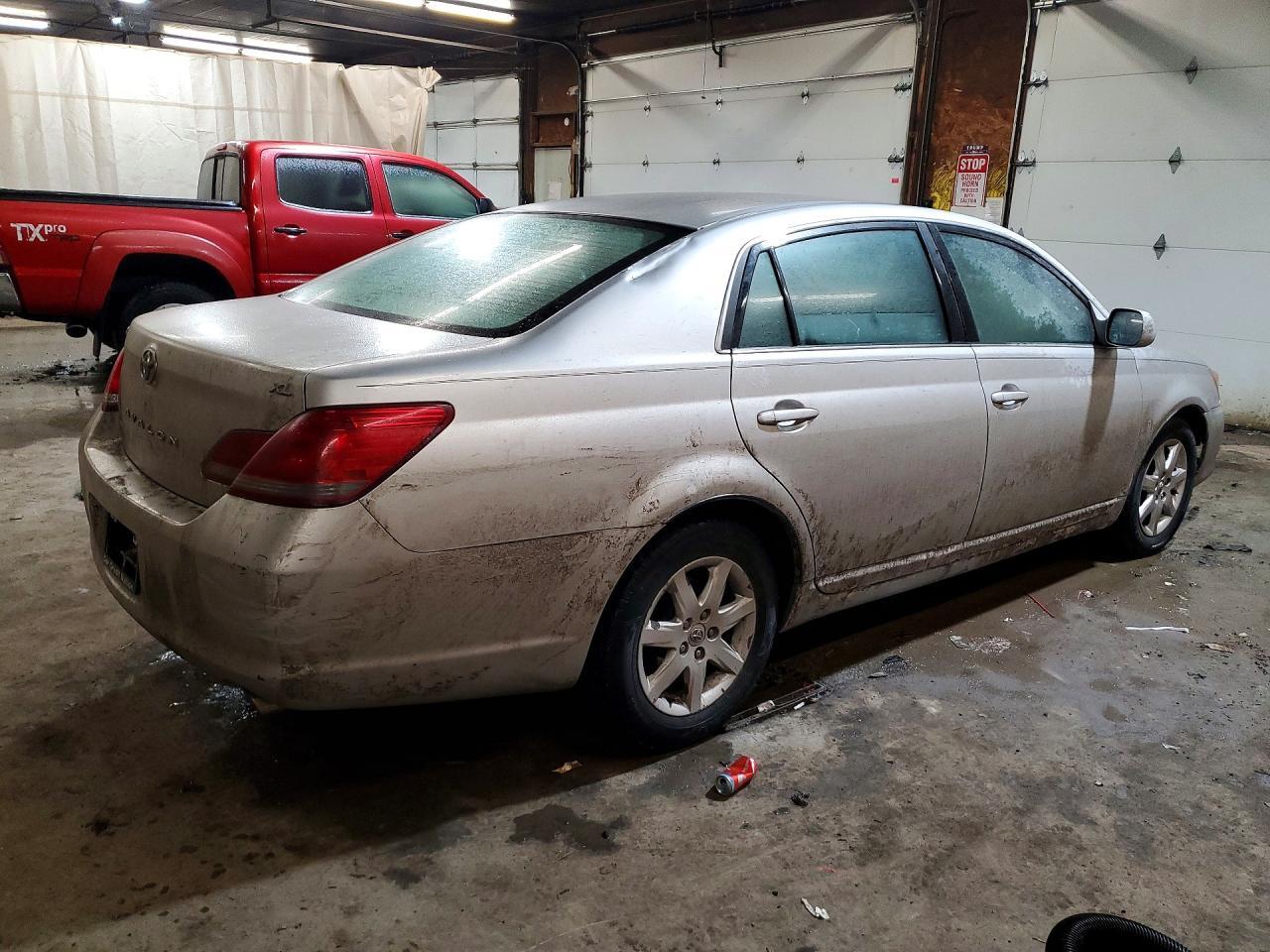 2008 Toyota Avalon Xl - Image 3