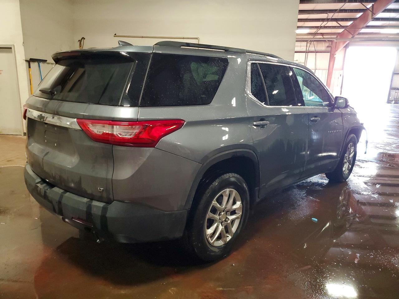 2020 Chevrolet Traverse Lt - Фото 3