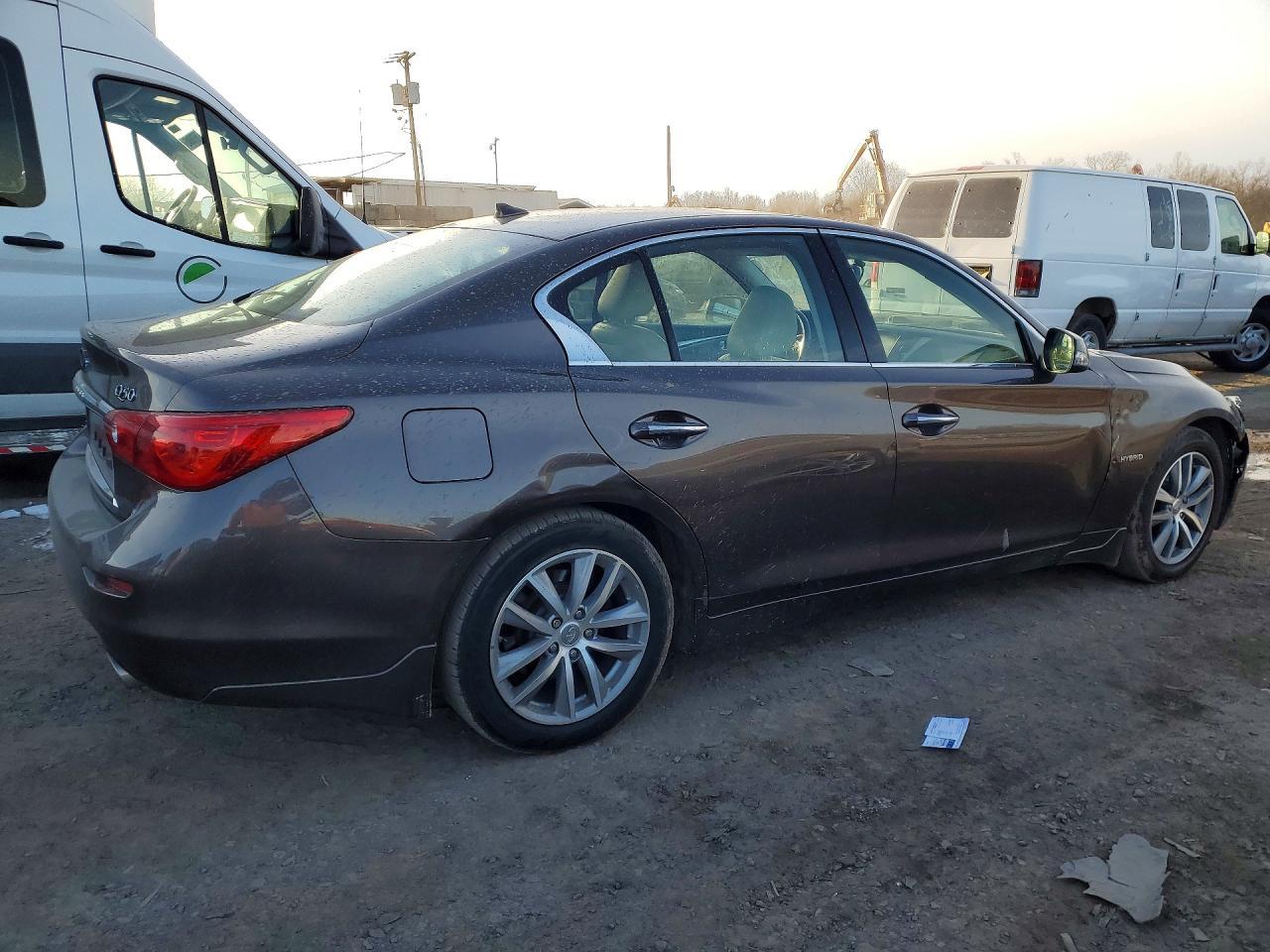 2015 Infiniti Q50 Hybrid Premium - Фото 4