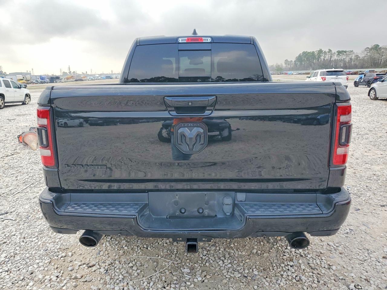 2019 Ram 1500 Laramie - Image 6