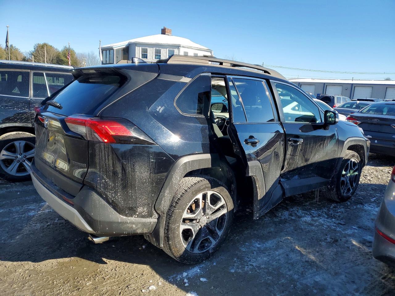 2019 Toyota Rav4 Adventure - Фото 3