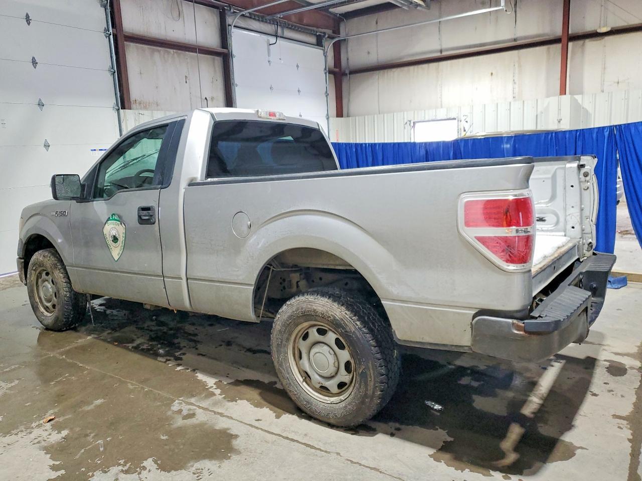 2012 Ford F150 - Фото 2
