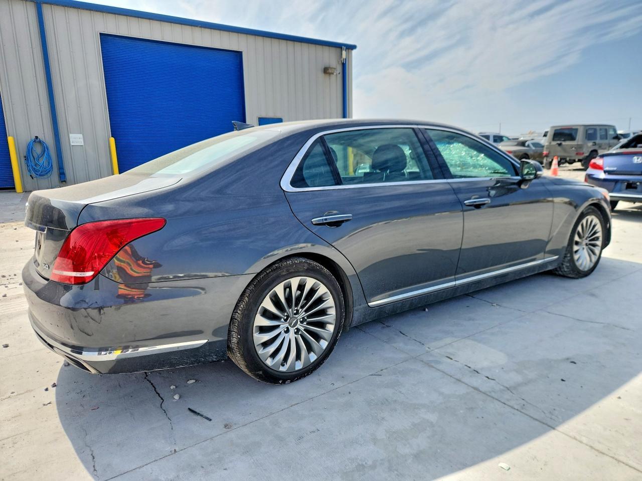 2018 Genesis G90 Ultimate - Image 3