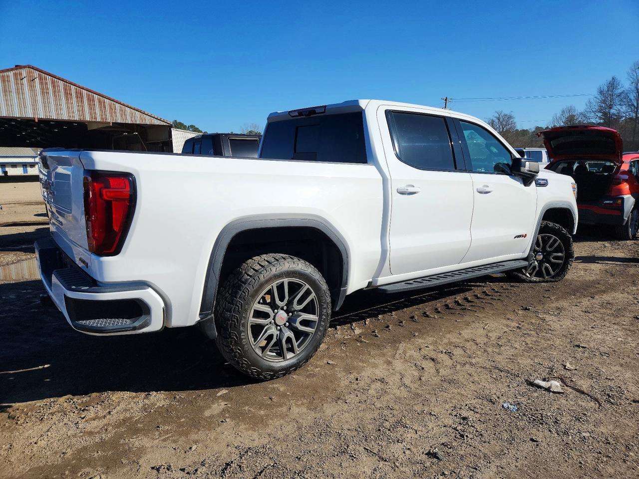 2021 GMC Sierra K1500 At4 - Фото 3