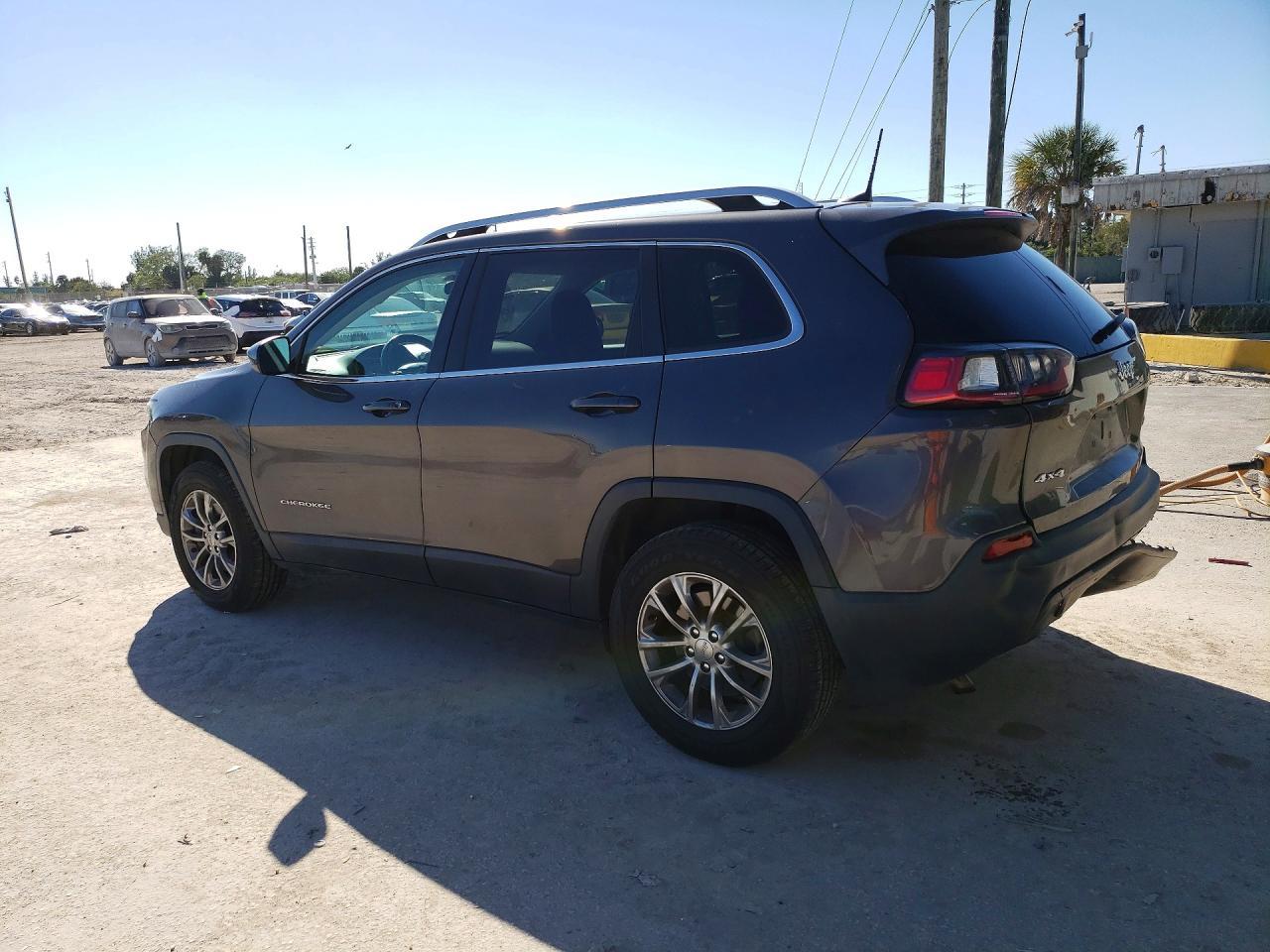 2019 Jeep Cherokee Latitude Plus - Фото 2