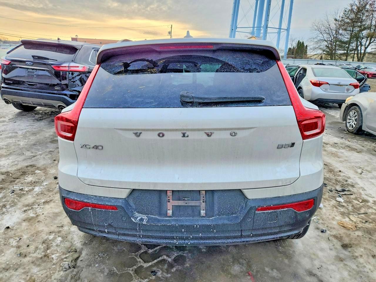 2025 Volvo Xc40 Ultra - Image 6