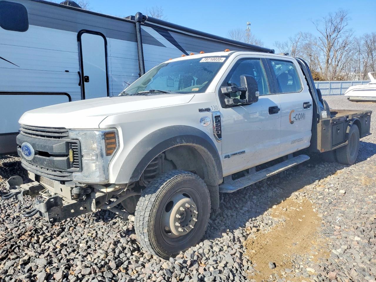 2019 Ford F550 Super Duty Flatbed Truck - Фото 2