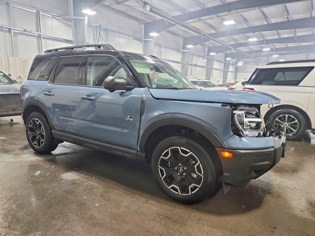 2025 Ford Bronco Sport Outer Banks - Фото 4