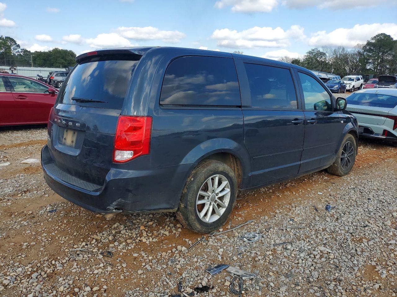 2014 Dodge Grand Caravan Se - Image 3