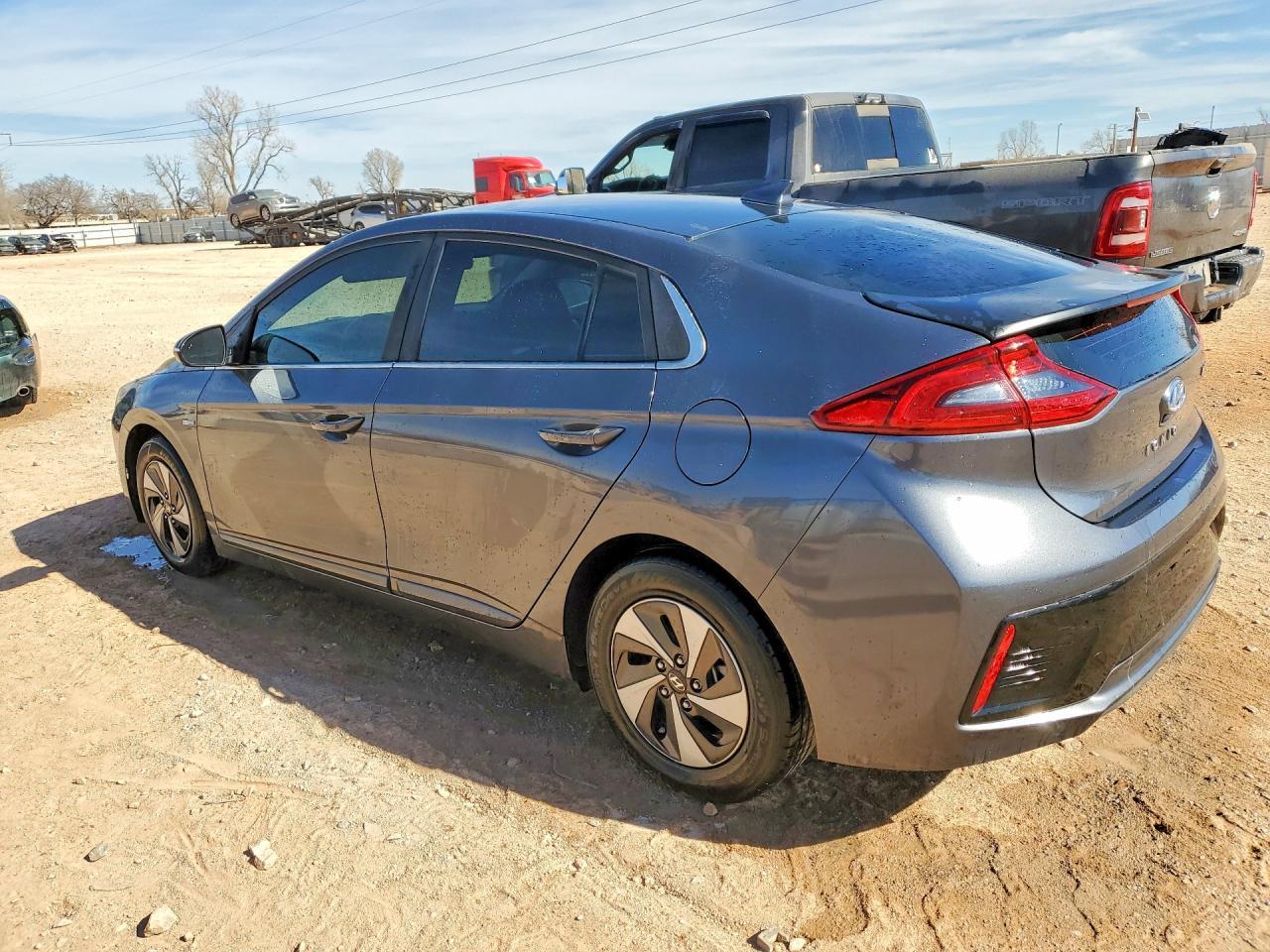 2019 Hyundai Ioniq Sel - Фото 2