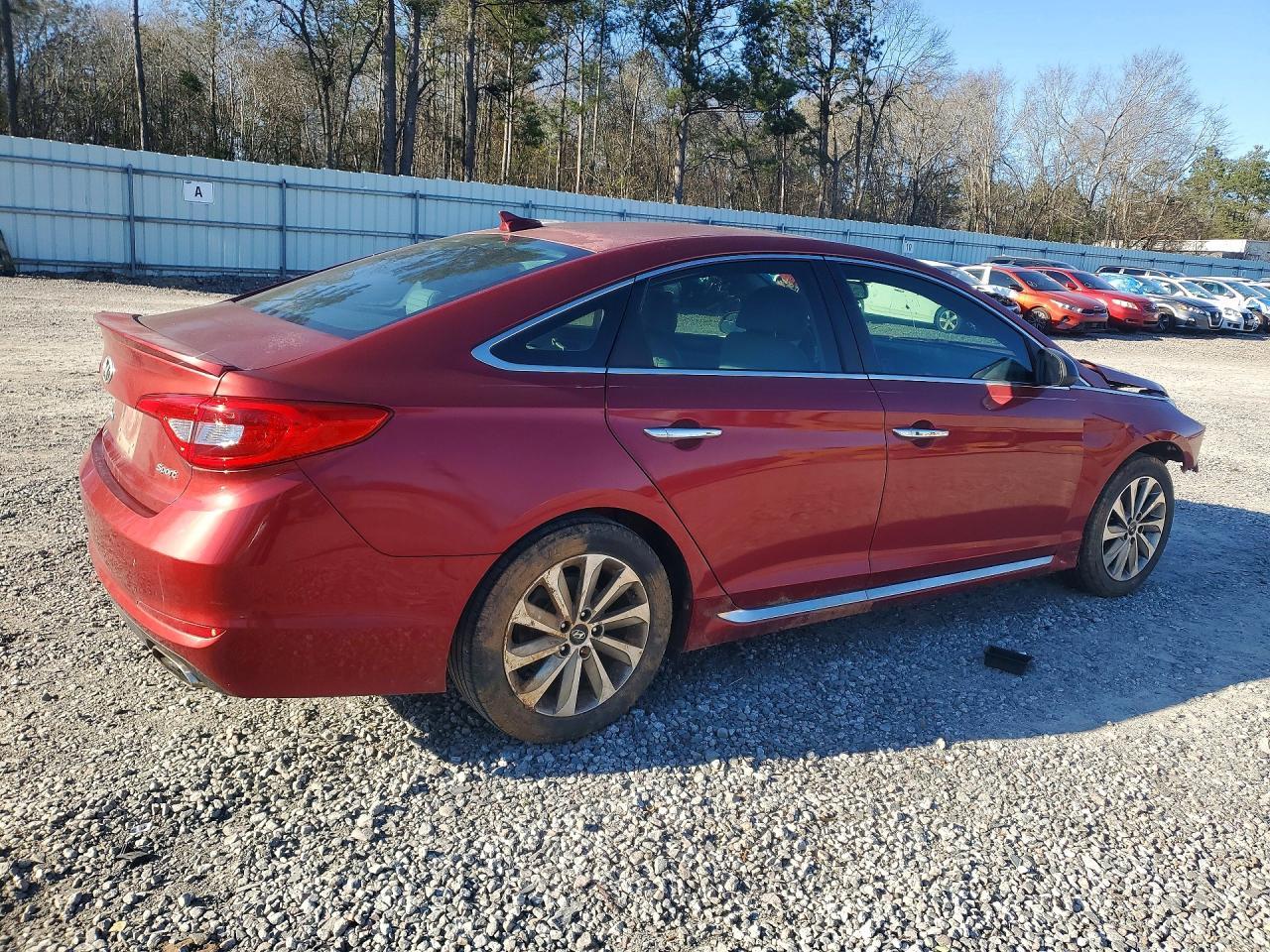 2016 Hyundai Sonata Sport - Image 3