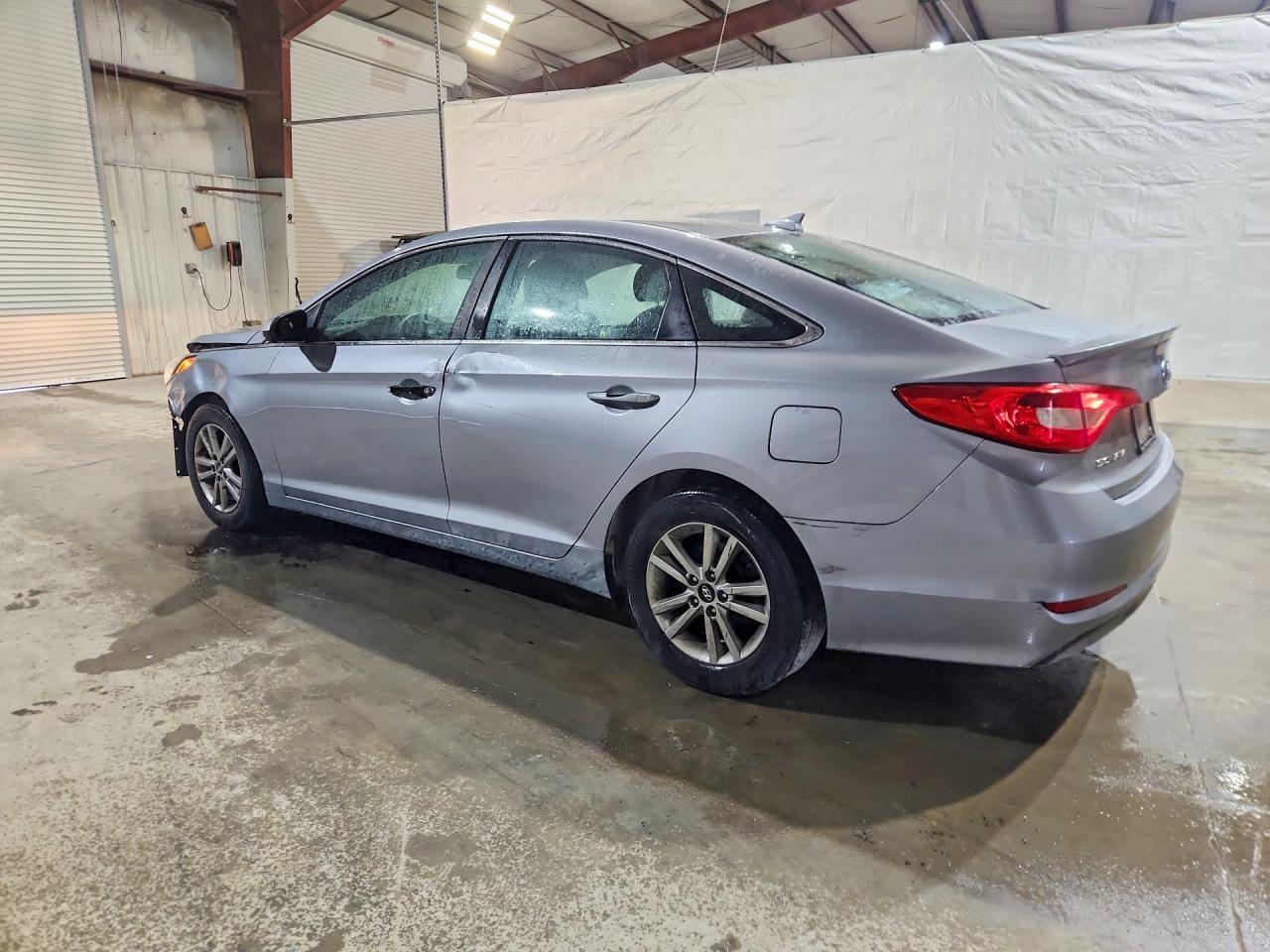 2017 Hyundai Sonata Se - Фото 2