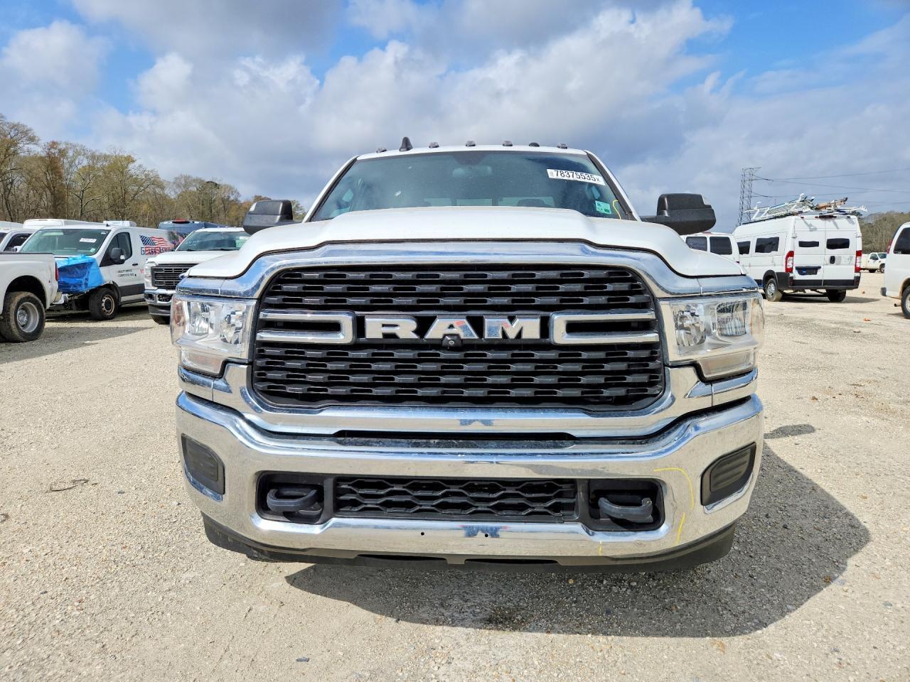 2022 Ram 3500 Tradesman - Фото 5