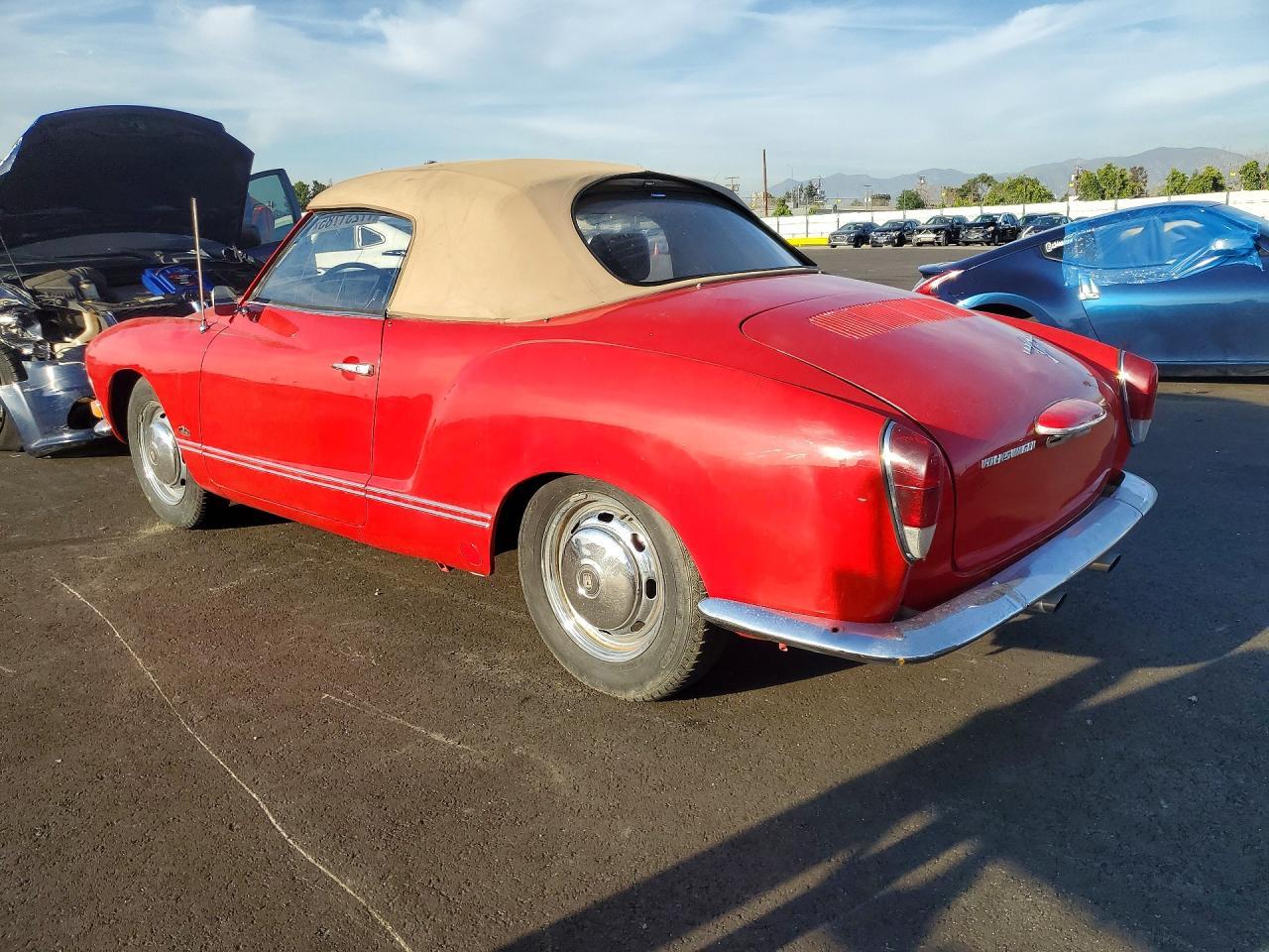 1970 Volkswagen Karmanghia - Фото 2