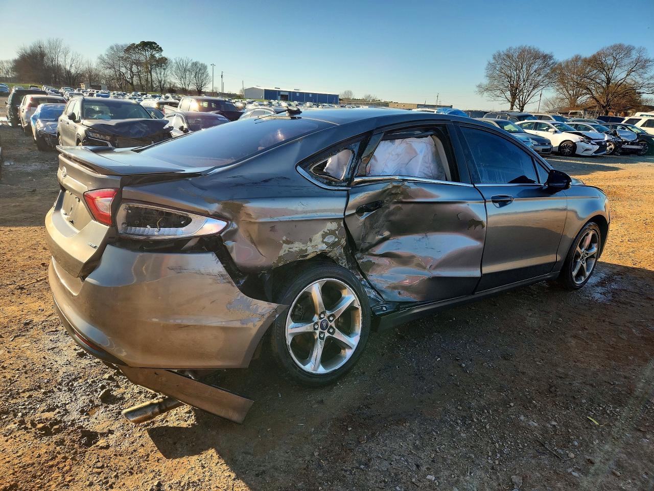 2013 Ford Fusion Se - Фото 3