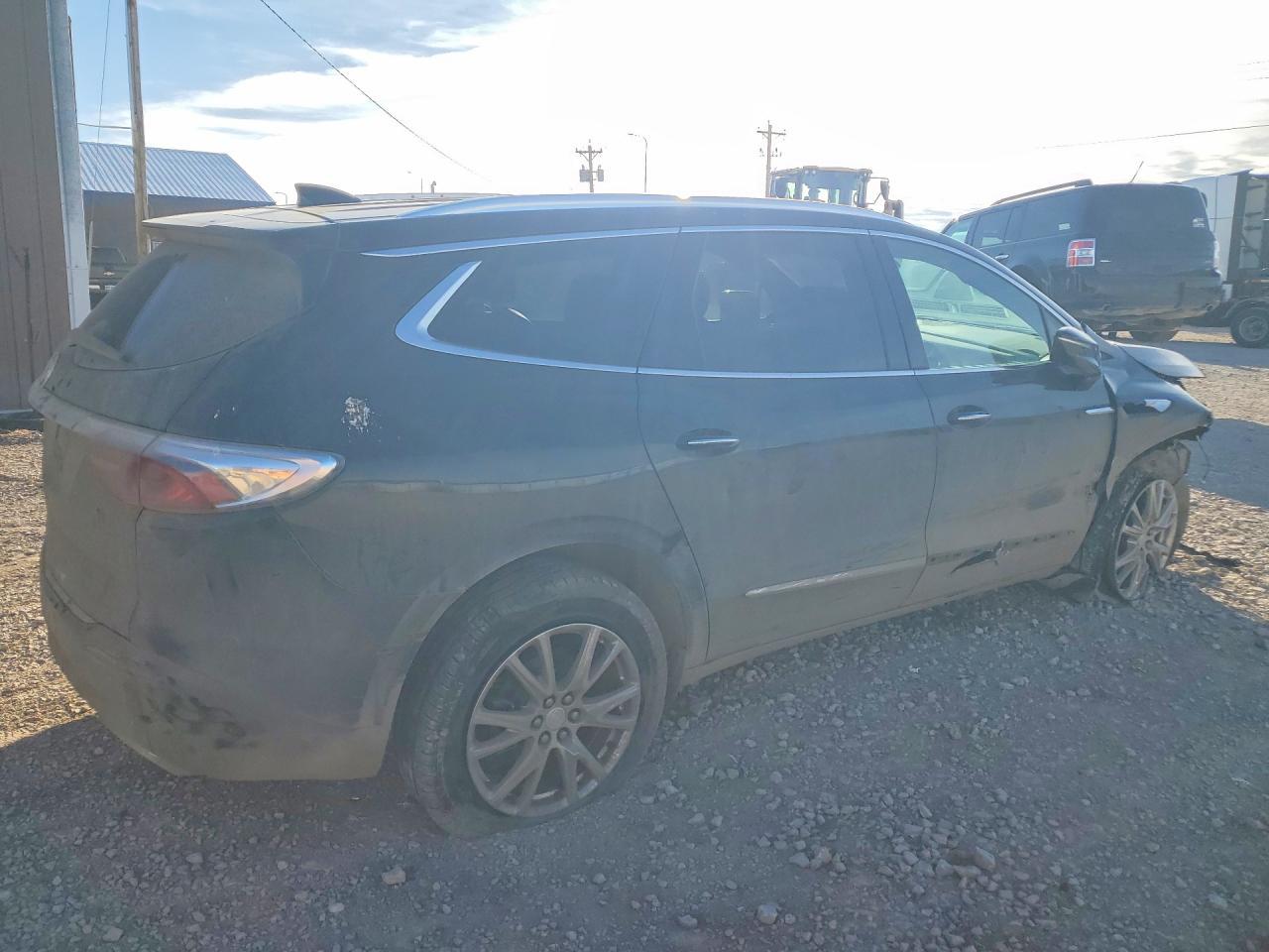 2022 Buick Enclave Premium - Фото 3
