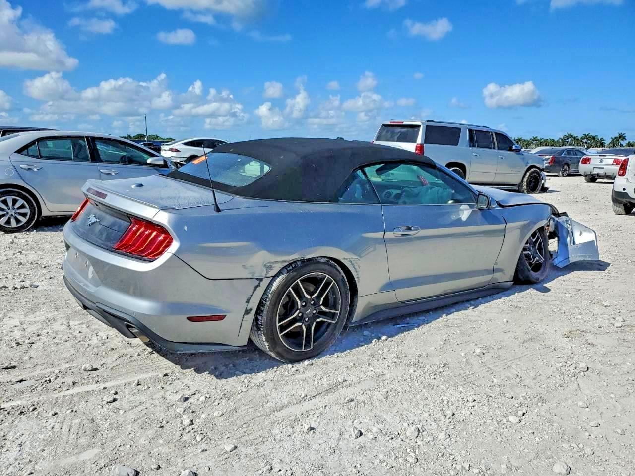 2020 Ford Mustang - Image 3