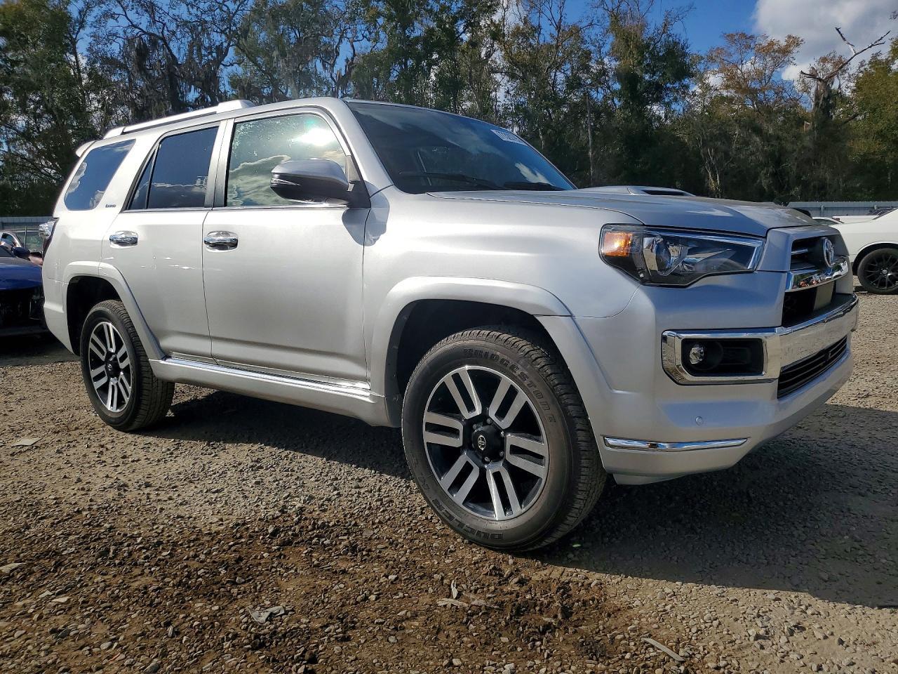 2024 Toyota 4Runner Limited - Фото 4