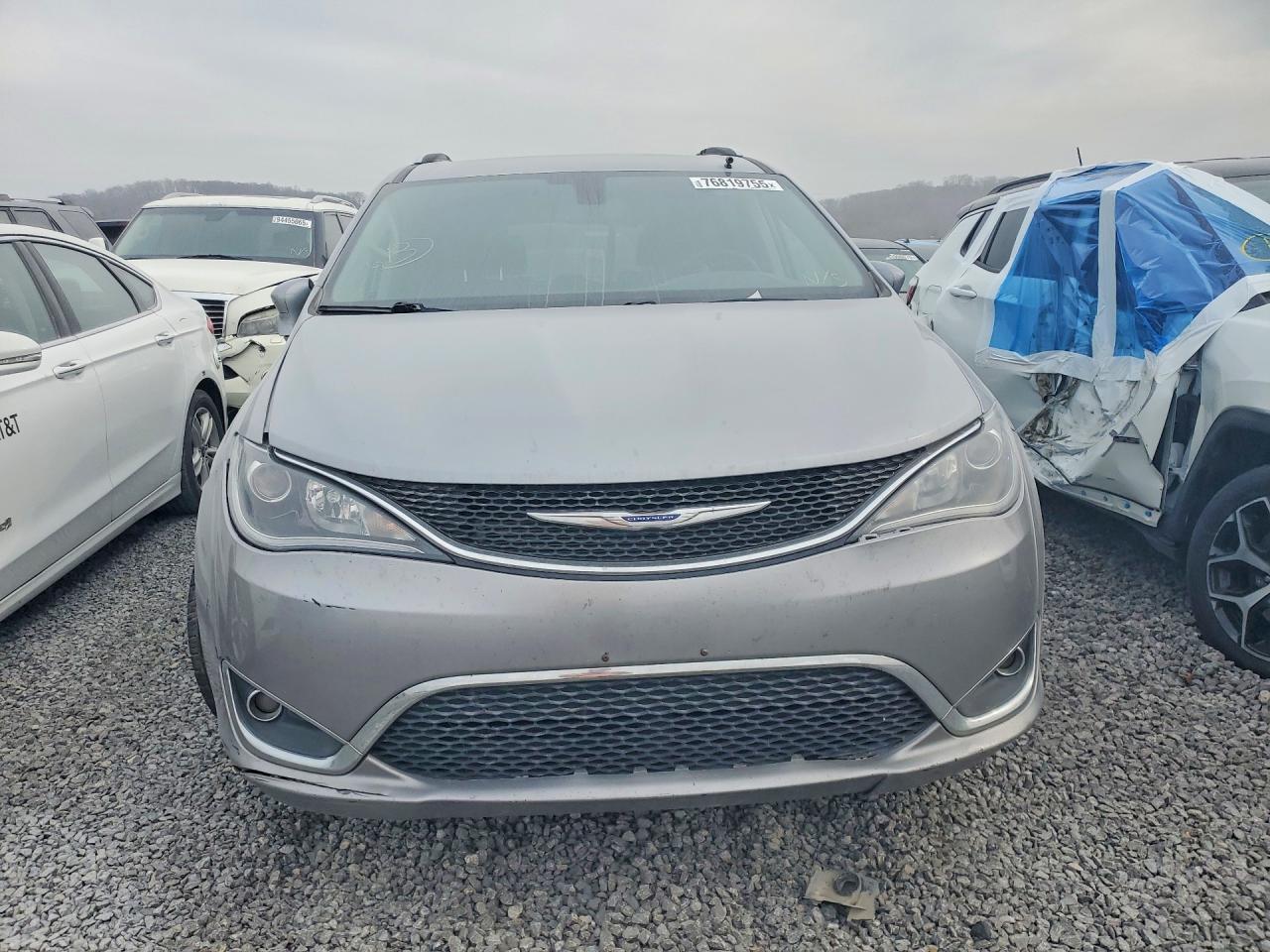 2020 Chrysler Pacifica Touring L - Фото 5
