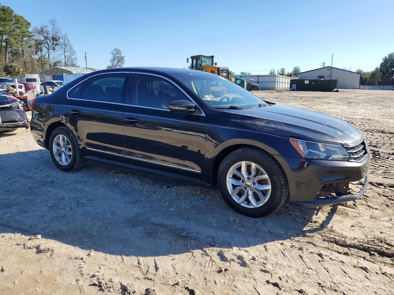 2017 Volkswagen Passat S - Image 4