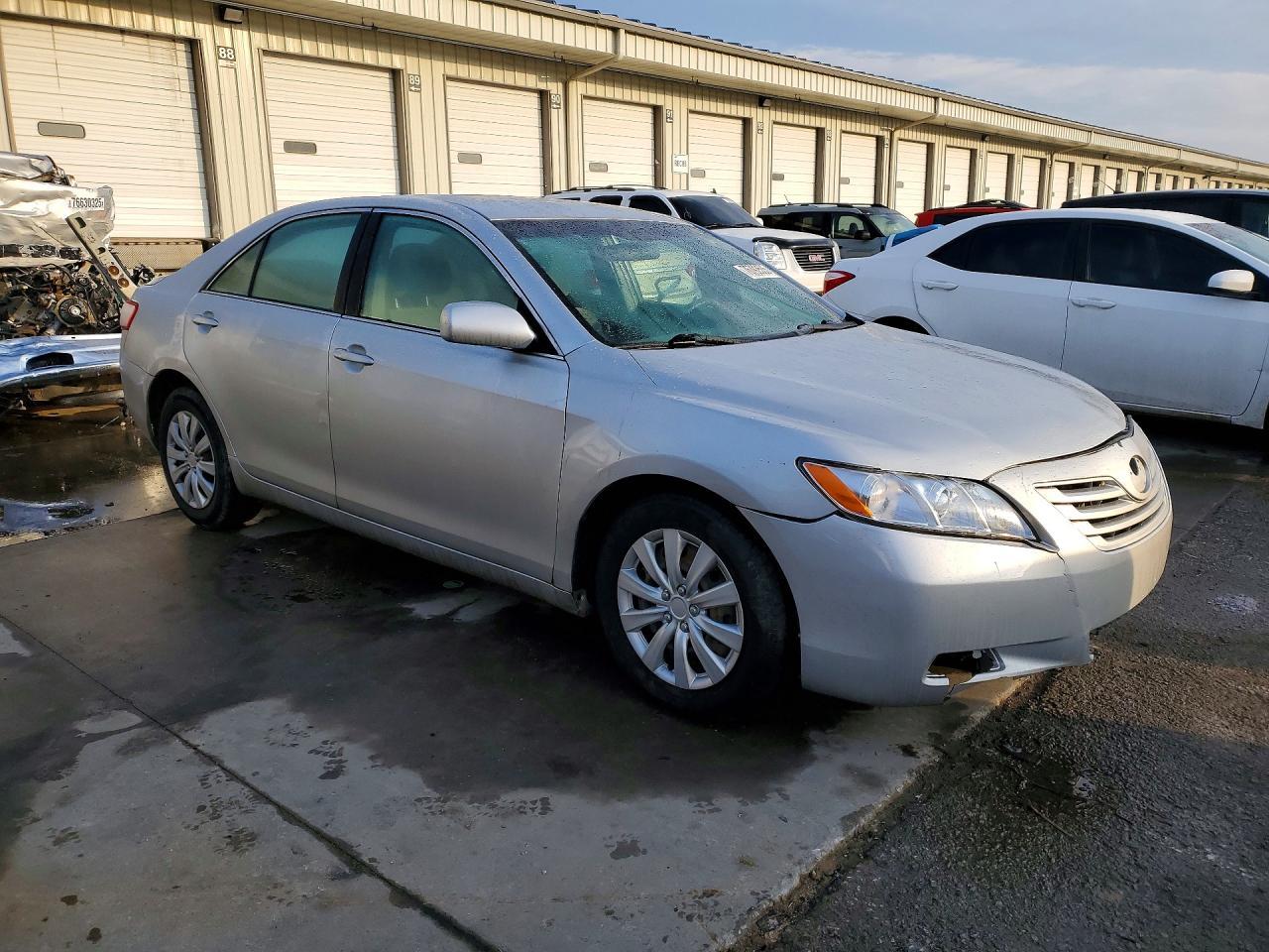 2009 Toyota Camry - Image 4