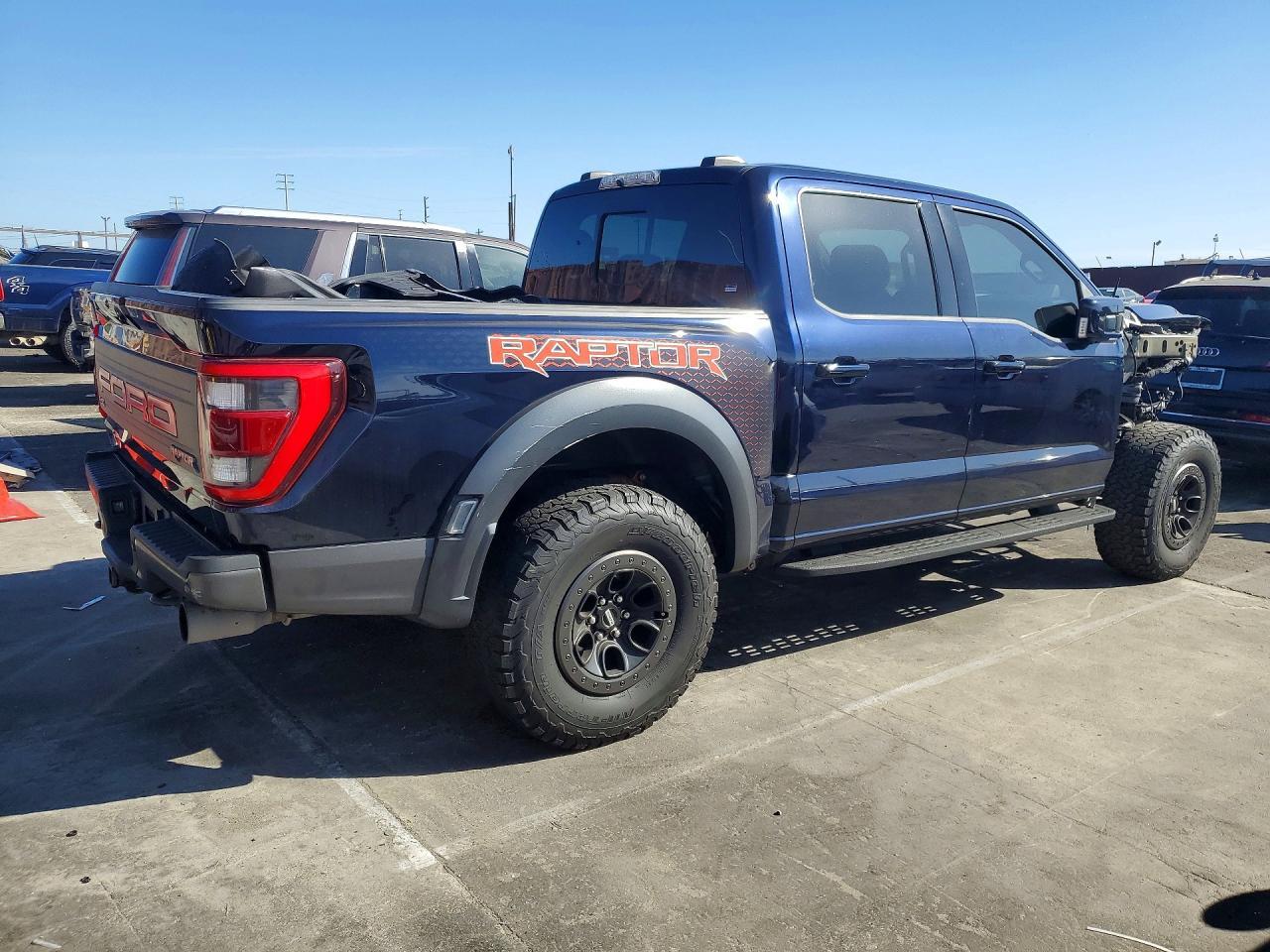 2022 Ford F150 Raptor - Фото 3