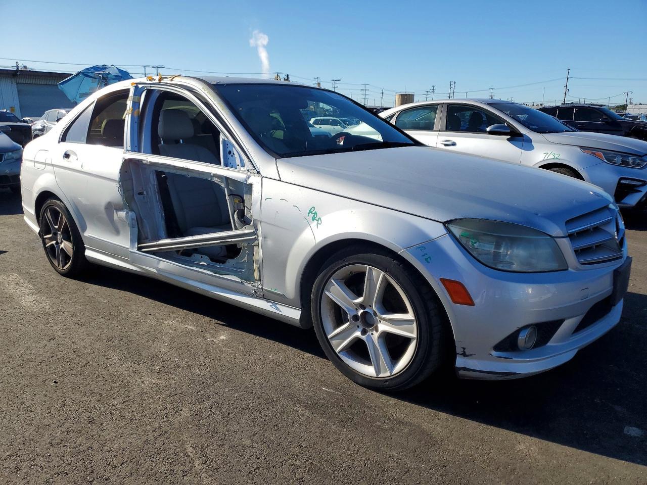 2010 Mercedes-Benz C 300 - Image 4
