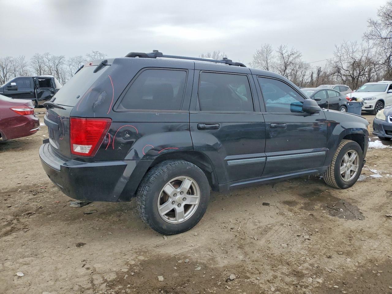 2007 Jeep Grand Cherokee Laredo - Image 3