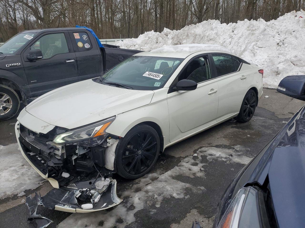 2022 Nissan Altima Sr