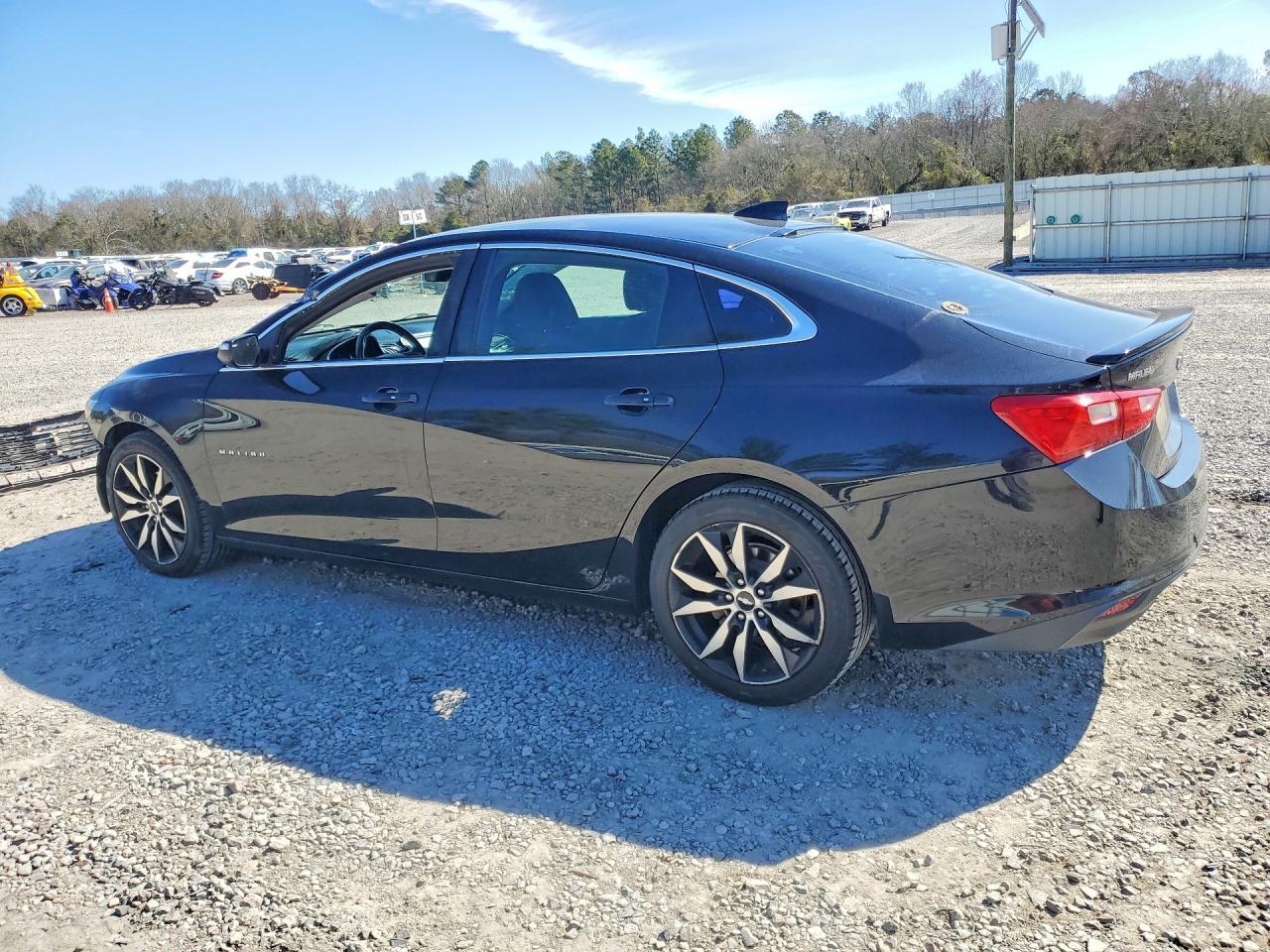2018 Chevrolet Malibu Lt - Фото 2