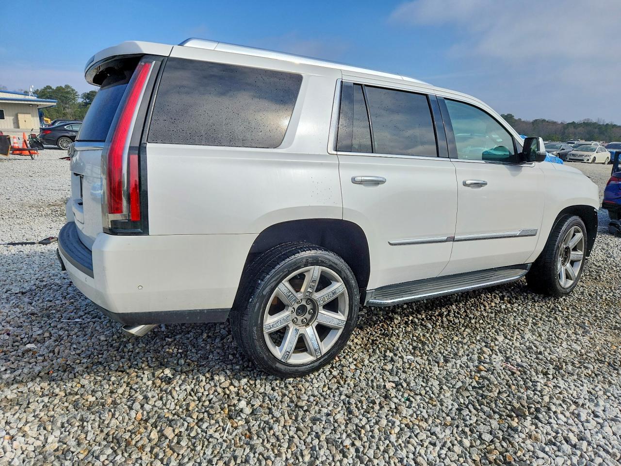 2017 Cadillac Escalade Luxury - Фото 3