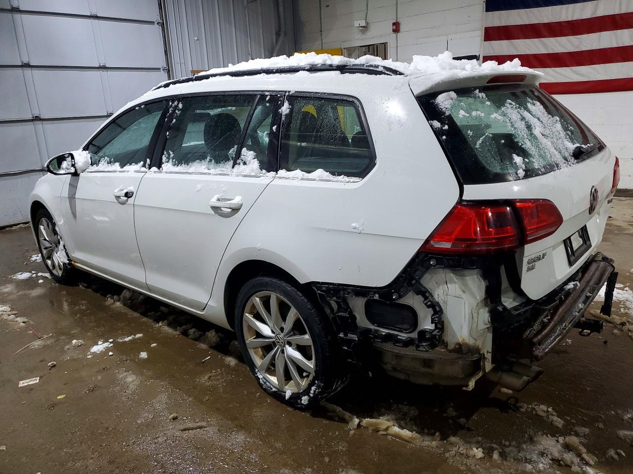 2016 Volkswagen Golf Sportwagen S - Фото 2