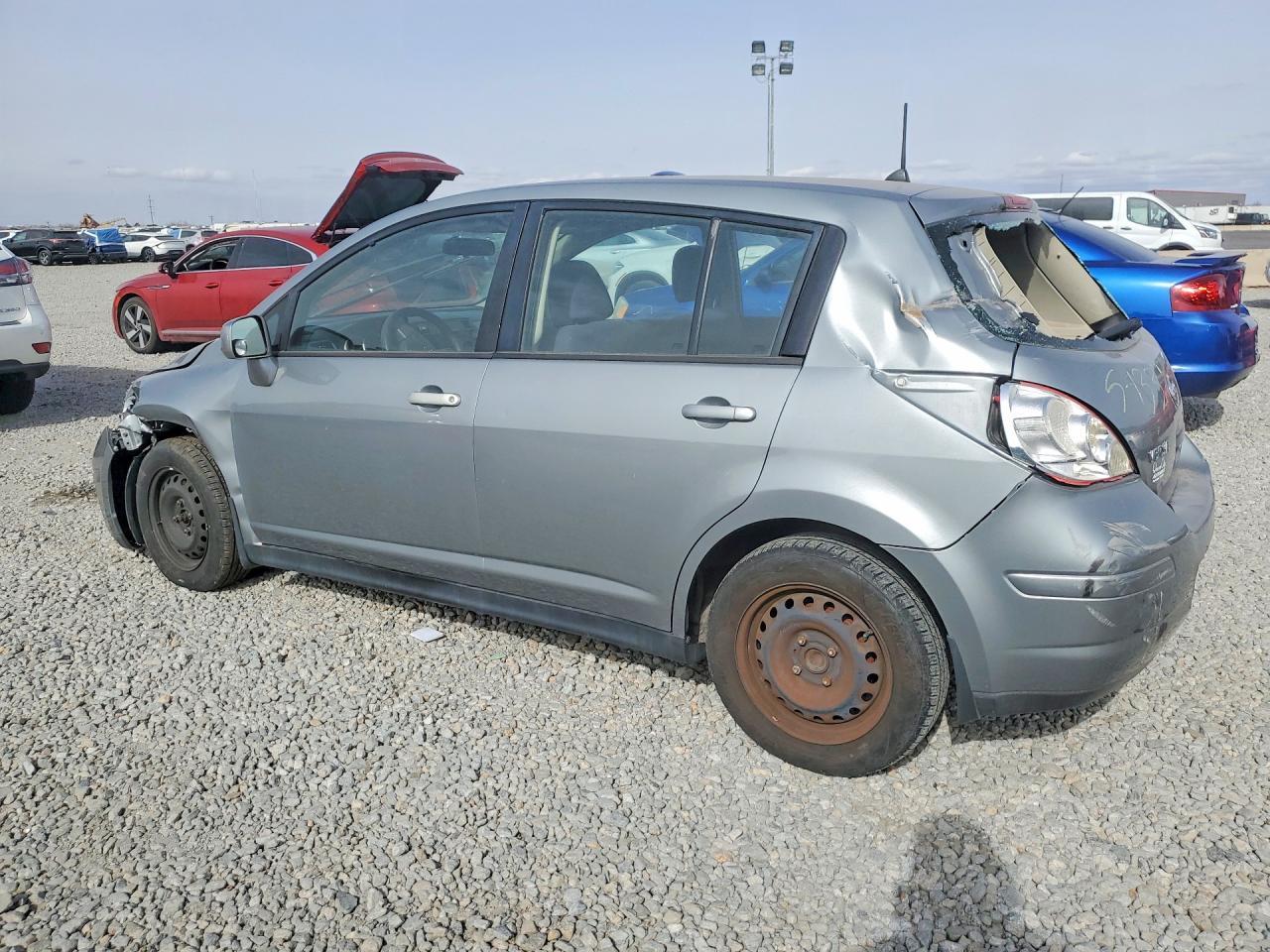 2009 Nissan Versa 1.8 S - Фото 2