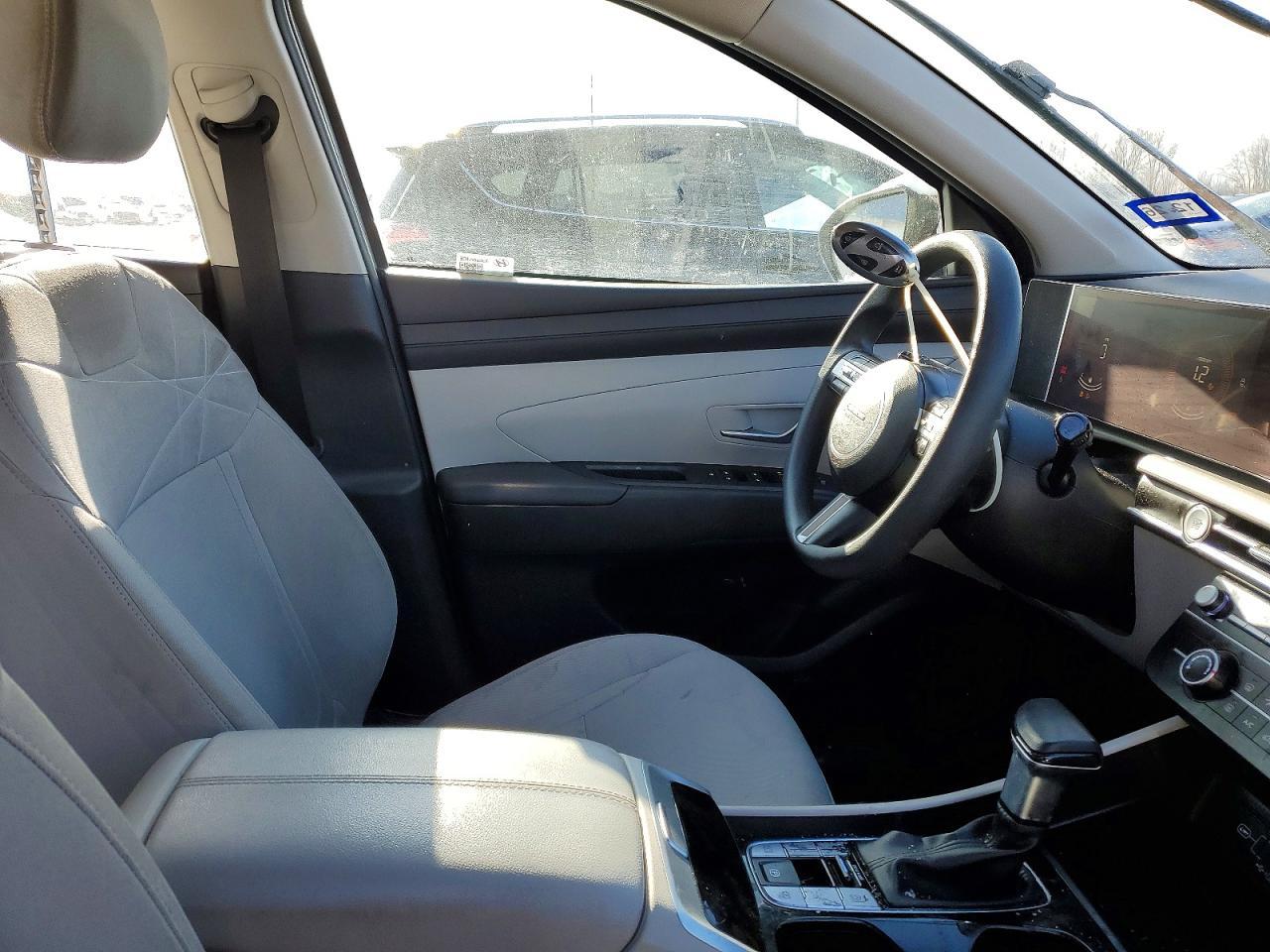2025 Hyundai Tucson Se - Image 7