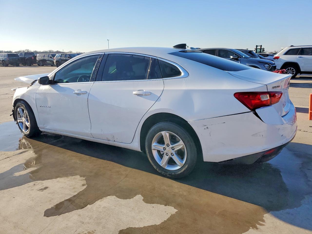 2024 Chevrolet Malibu Ls - Фото 2