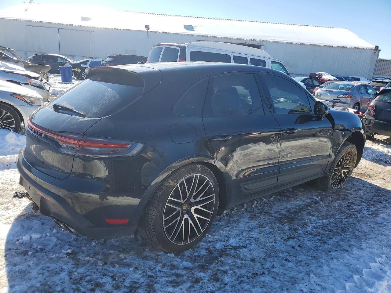 2025 Porsche Macan Base - Фото 3
