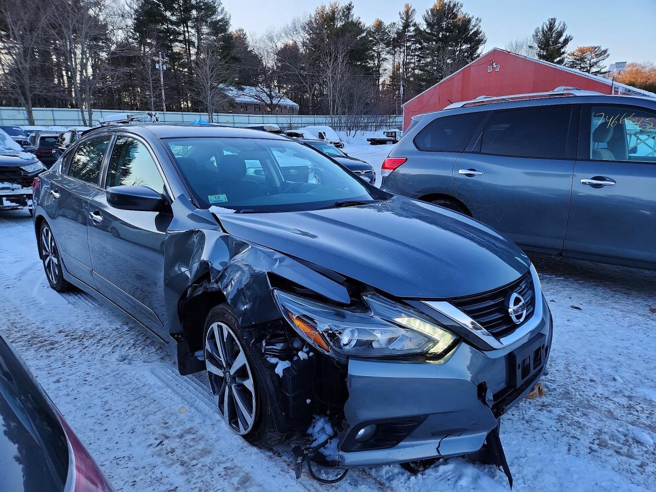 2016 Nissan Altima - Фото 4