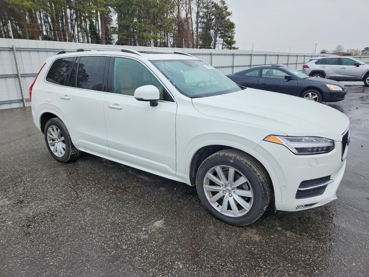 2019 Volvo Xc90 T6 Momentum - Фото 4