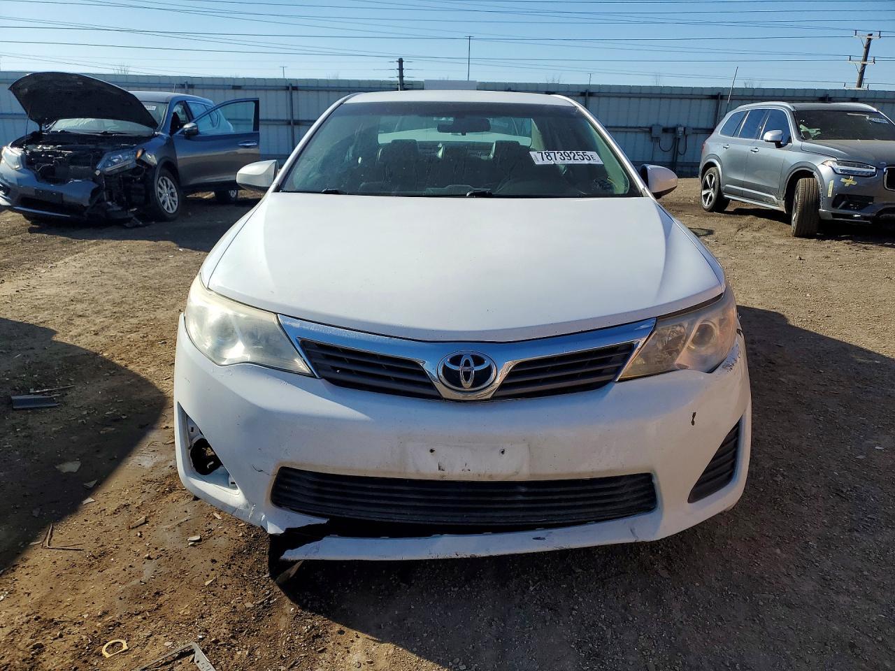 2013 Toyota Camry - Фото 5